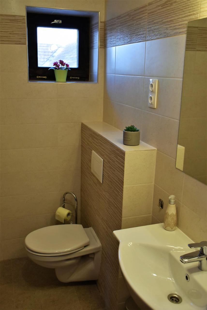 La Mia Casa Vendeghaz Hotel Kaposvár Buitenkant foto