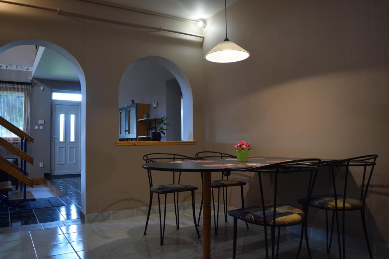 La Mia Casa Vendeghaz Hotel Kaposvár Buitenkant foto